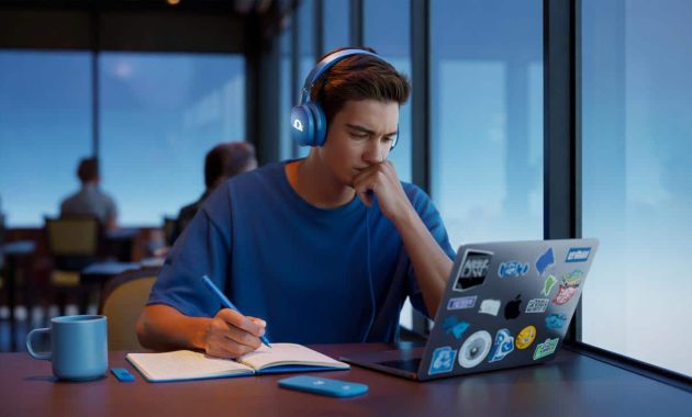 Here is the favorite color of people smarter than average