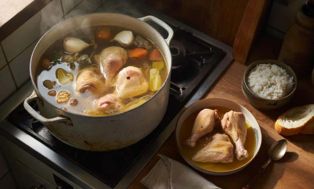 The chicken dinner that stays tender thanks to gentle simmering