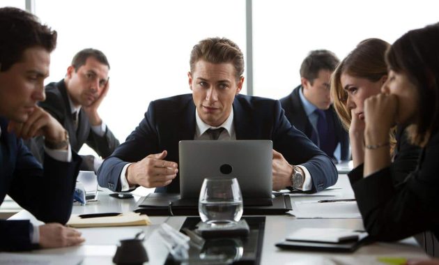 These behaviours are typical of someone who thinks they’re superior